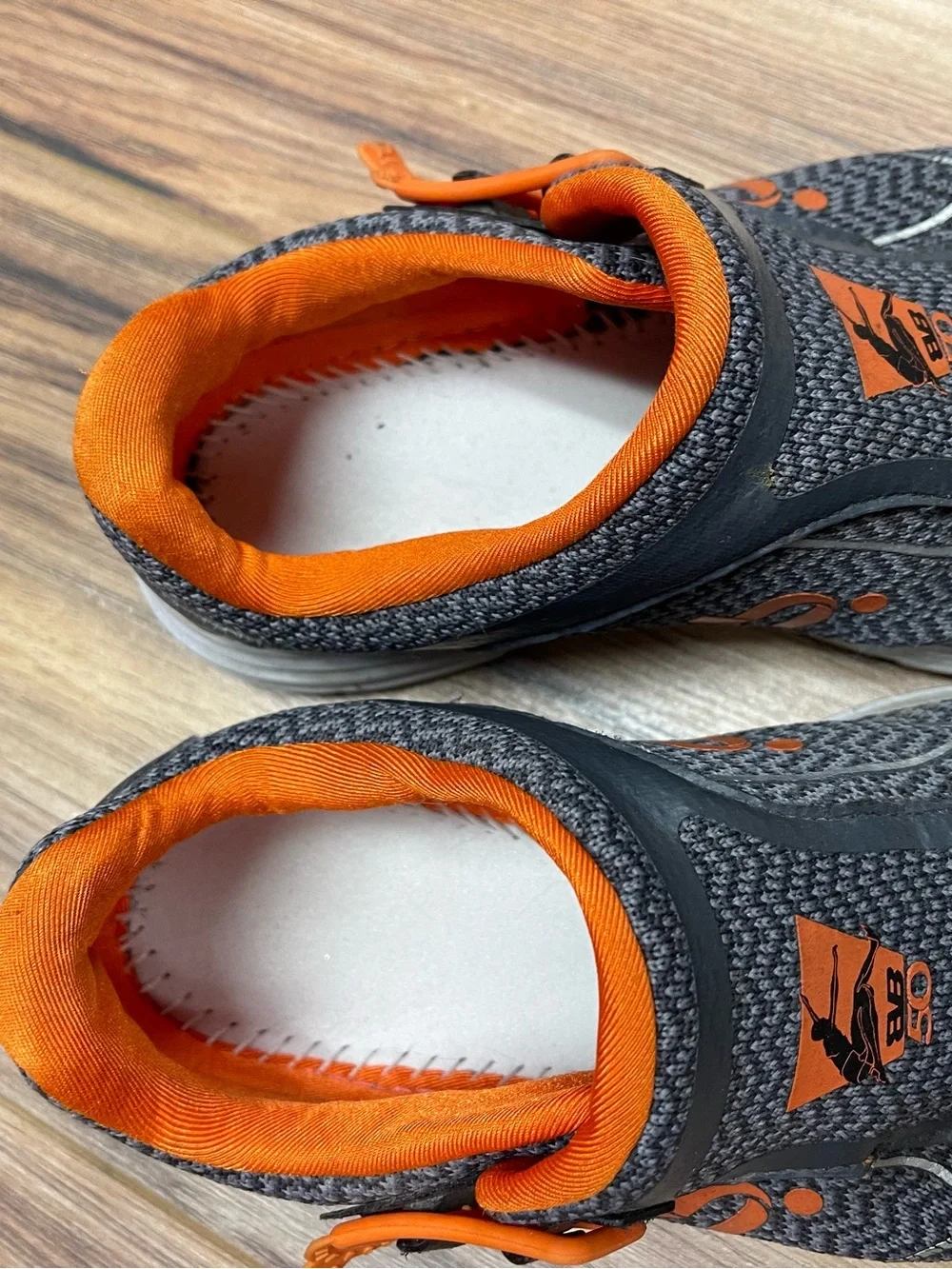 B.B. Simon men Gray and Orange Slip-On Sneakers